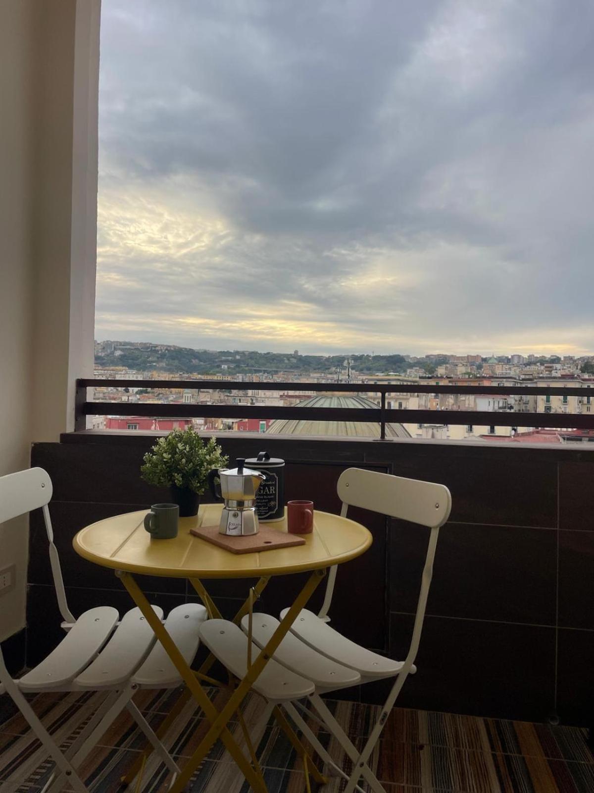 Faccia Gialla Napoli Casa Vacanze Esterno foto