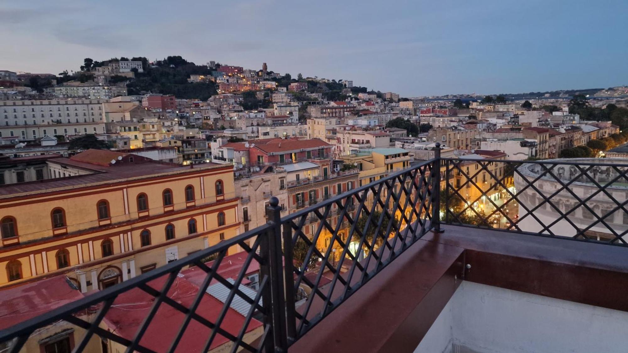 Faccia Gialla Napoli Casa Vacanze Esterno foto